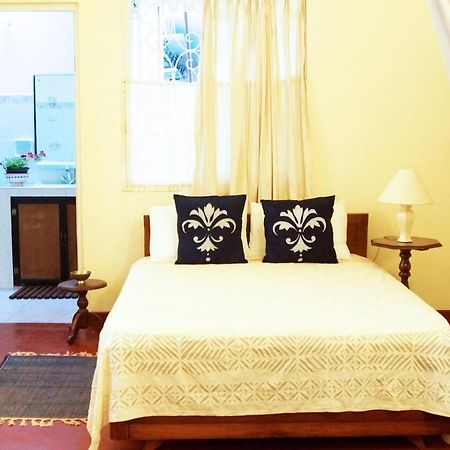 Charming Homestay By The Beach Dehiwala-Mount Lavinia Exterior foto